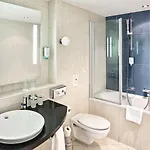 Doubletree By Hilton Ξενοδοχείο 4*