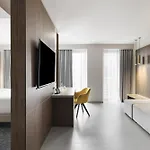 Doubletree By Hilton