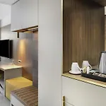 Отель Doubletree By Hilton