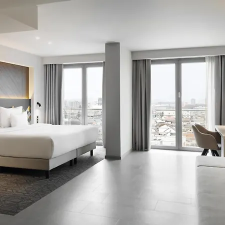 Hotel Doubletree By Hilton