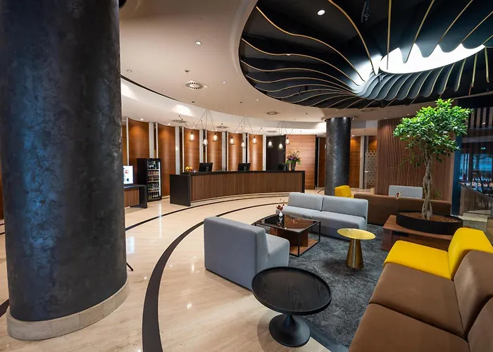 Doubletree By Hilton Hotel