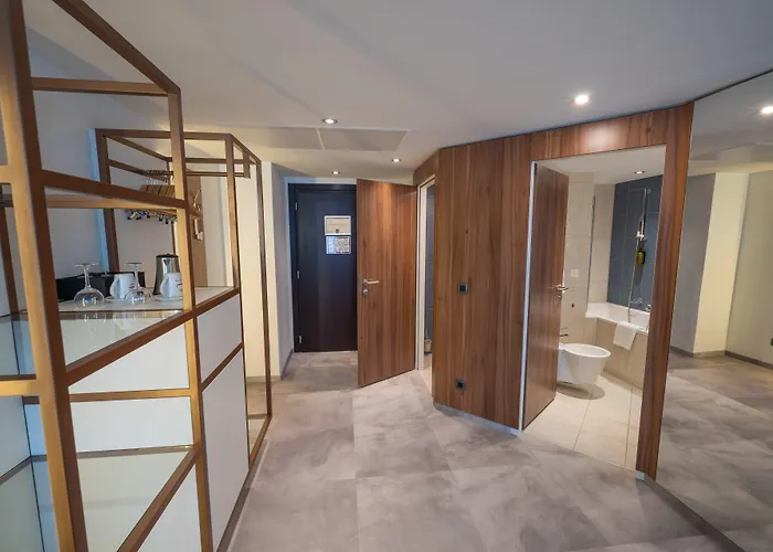 Ξενοδοχείο Doubletree By Hilton 4*